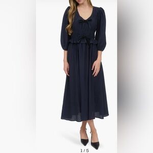 Three-Quarter Sleeve Maxi Dress
AUGUST SKY